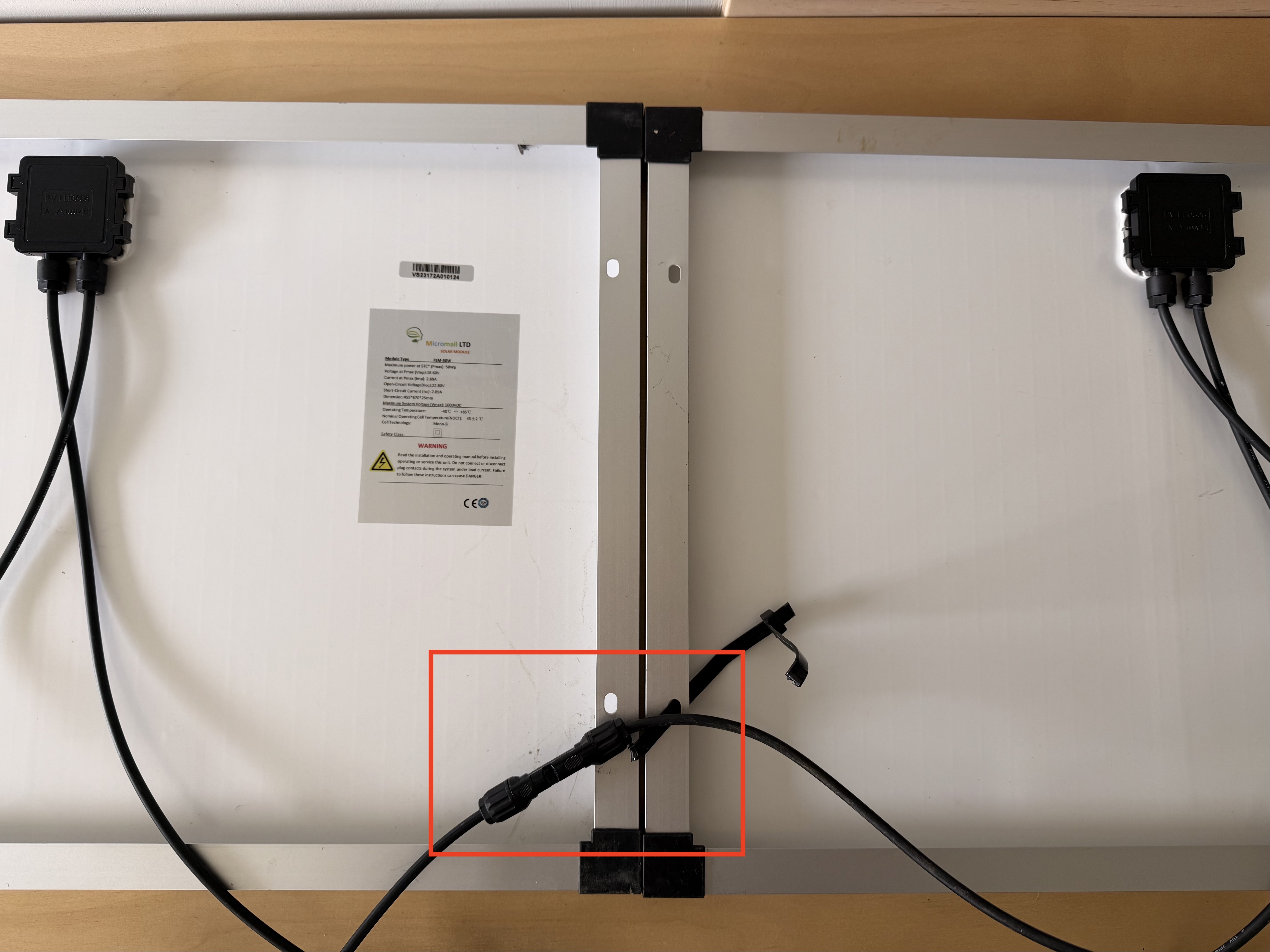 Photo showing the two solar panels connected together.